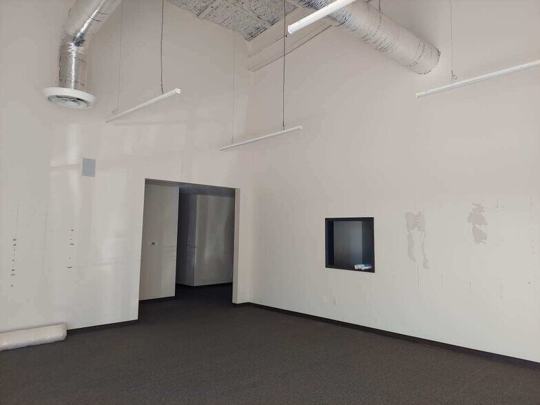 More Photos Of 5446 1st St, Katy Manufacturing For Lease