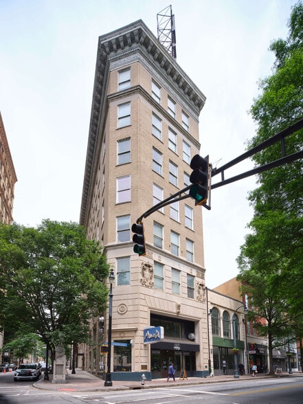 More Photos Of 50 Peachtree St NW, Atlanta Apartments For Lease