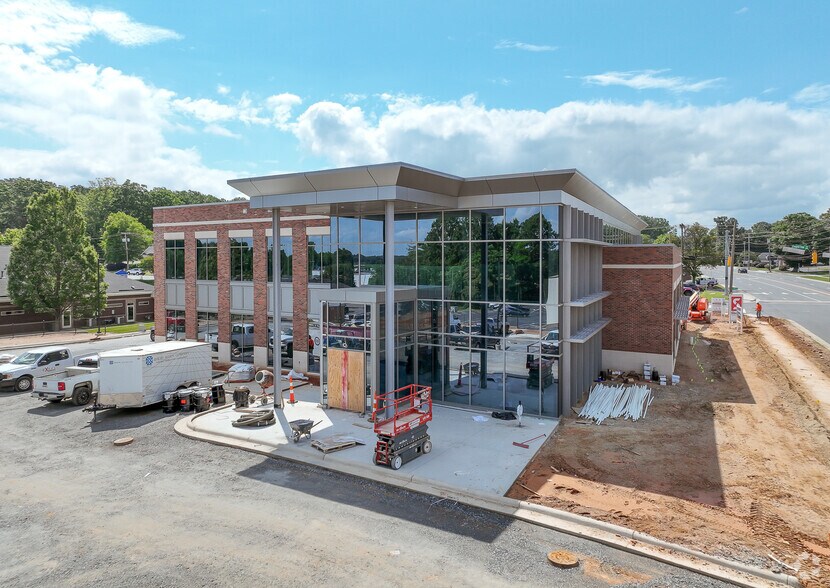 More Photos Of 250 S New Hope Rd, Gastonia Office For Lease