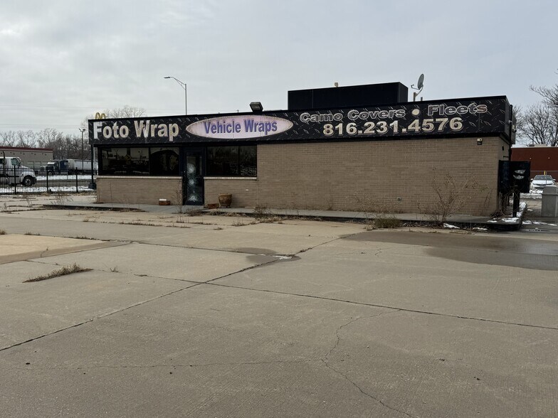 More Photos Of 6850 E Front St, Kansas City Freestanding For Sale