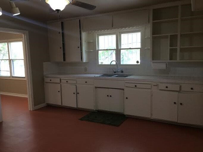 More Photos Of 9625 Elk Grove Florin Rd, Elk Grove Freestanding For Lease