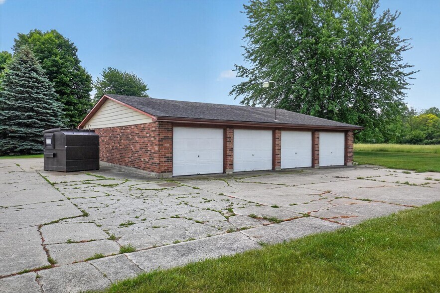 More Photos Of 1571 N Hickory Rd, Owosso Apartments For Sale