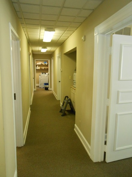 More Photos Of 17 S Presbyterian Ave, Atlantic City Office For Lease