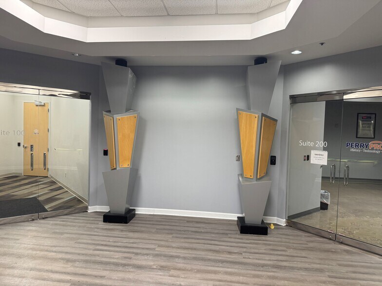 More Photos Of 3500-3560 Park Center Dr, Dayton Flex For Lease