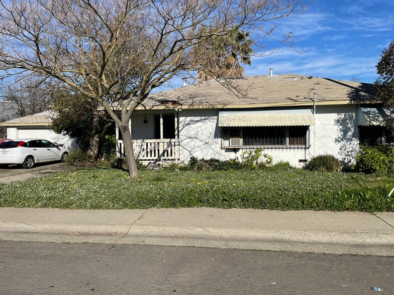 More Photos Of 921 Rivera Dr, Sacramento Apartments For Sale