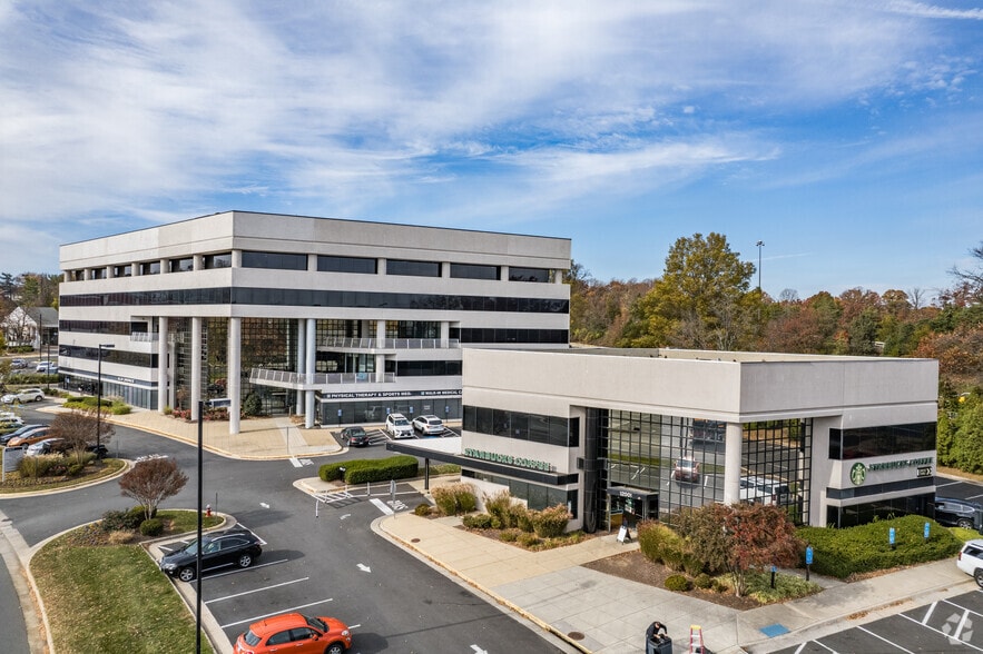 More Photos Of 12011 Lee Jackson Memorial Hwy, Fairfax Medical For Lease