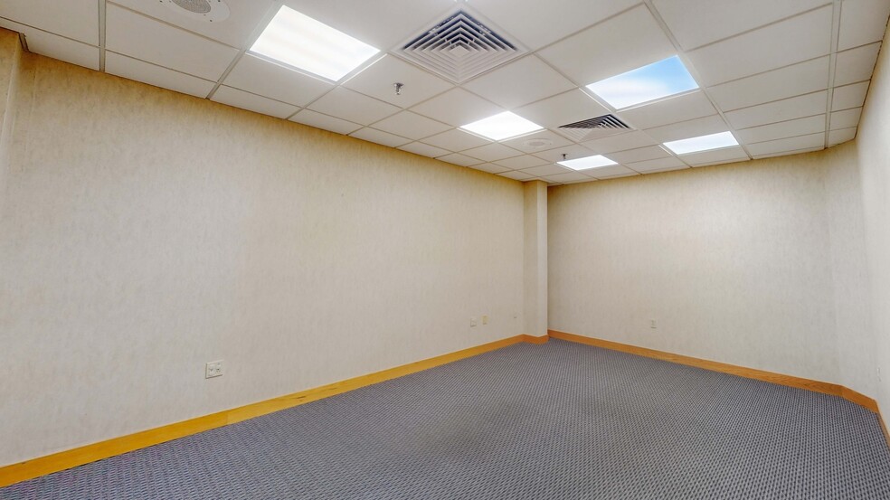 More Photos Of 300-310 Main St, Worcester Office For Lease
