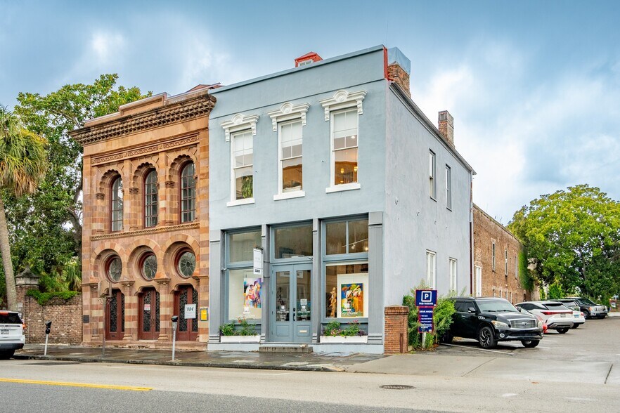 More Photos Of 143 E Bay St, Charleston Storefront Retail Office For Lease