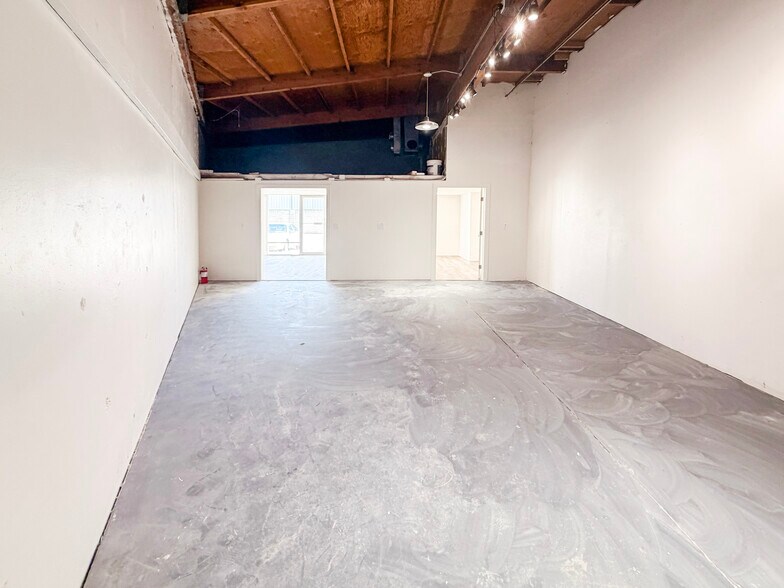 More Photos Of 201-207 Benton Ct, Suisun City Auto Repair For Lease