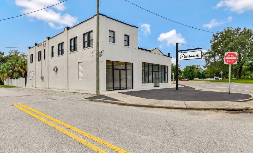 More Photos Of 4151-4175 Barrancas Ave, Pensacola Storefront For Lease