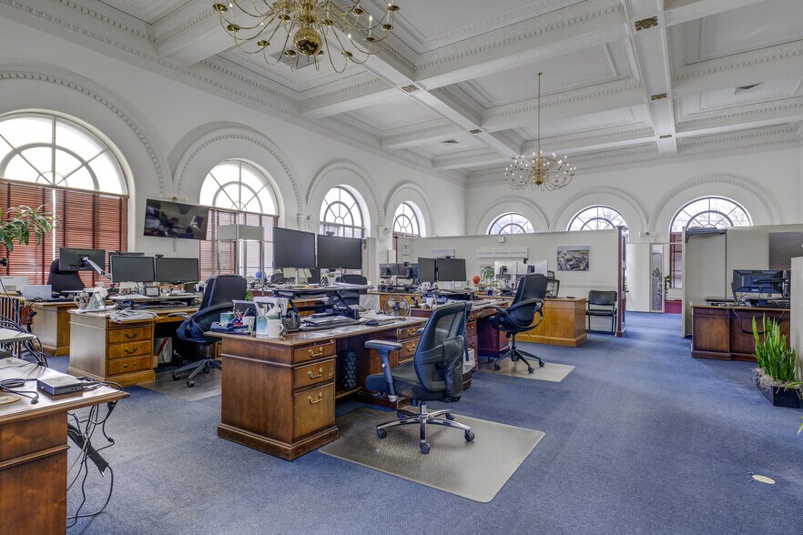 More Photos Of 145 Main St, Port Washington Office For Sale