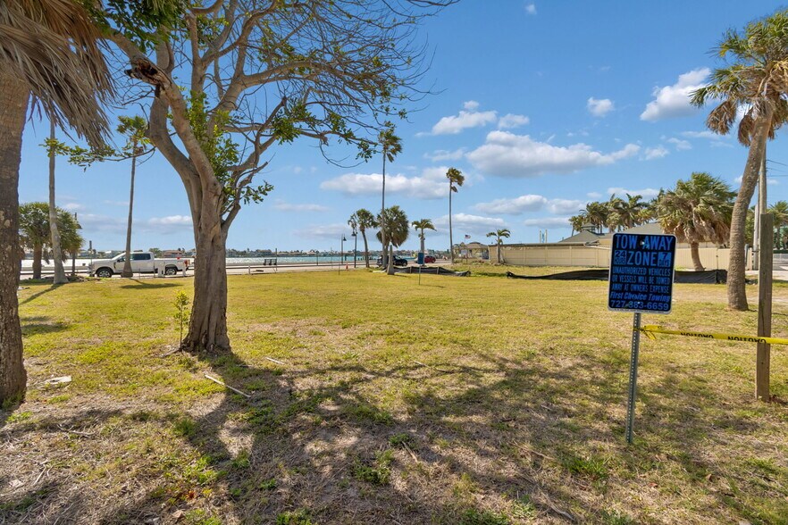 More Photos Of 808 Pass a Grille Way, St Pete Beach Land For Sale