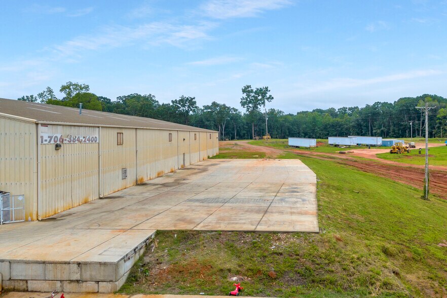 More Photos Of 252 Komplex Dr, Carnesville Warehouse For Sale