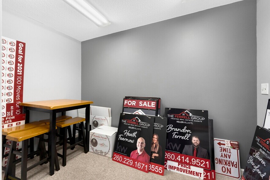 More Photos Of 207 W North St, Columbia City Office Residential For Sale