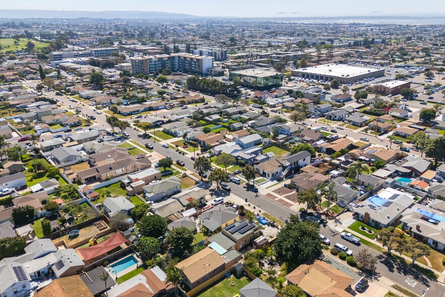 More Photos Of 721 Del Mar Ave, Chula Vista Multifamily For Sale