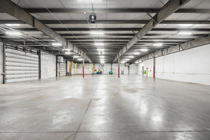 Primary Photo Of 4811 Curtis Rd, Dodgeville Warehouse For Sale