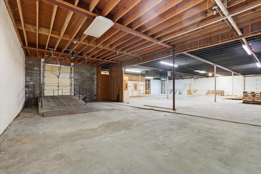 More Photos Of 778 Westover Dr, Danville Flex For Sale