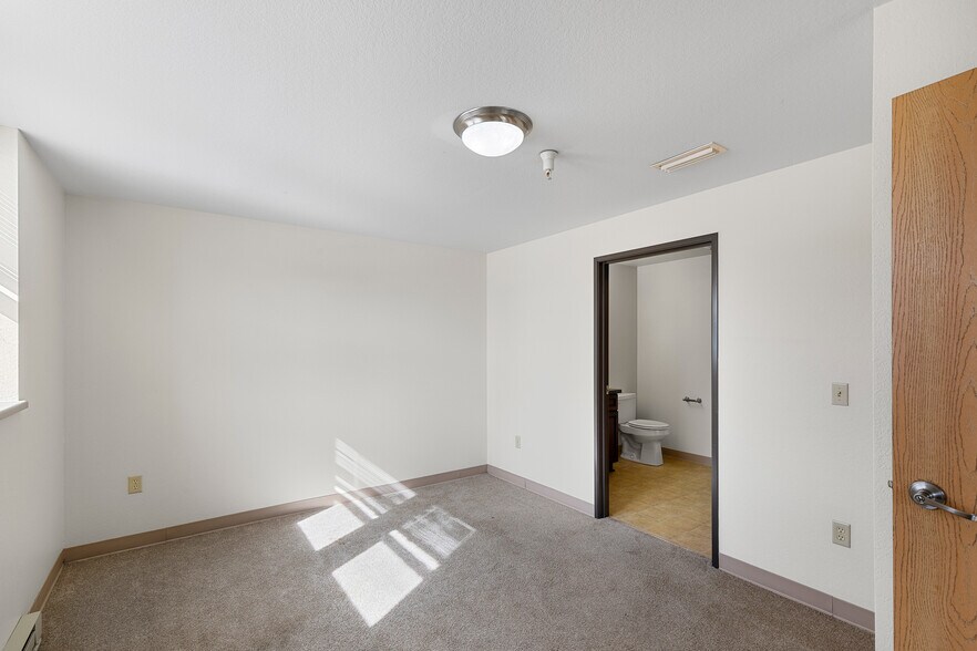 More Photos Of 1120 E Parkway Ave, Oshkosh Multifamily For Sale