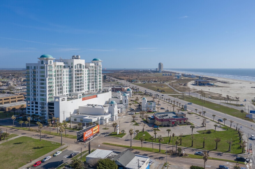 More Photos Of 500 Seawall Blvd, Galveston Unknown For Lease