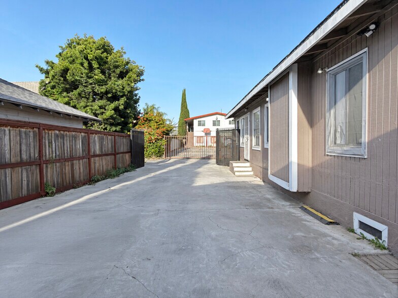 More Photos Of 740-746 Daisy Ave, Long Beach Apartments For Sale
