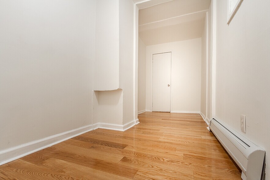 More Photos Of 16 Weldon St, Jersey City Multifamily For Sale