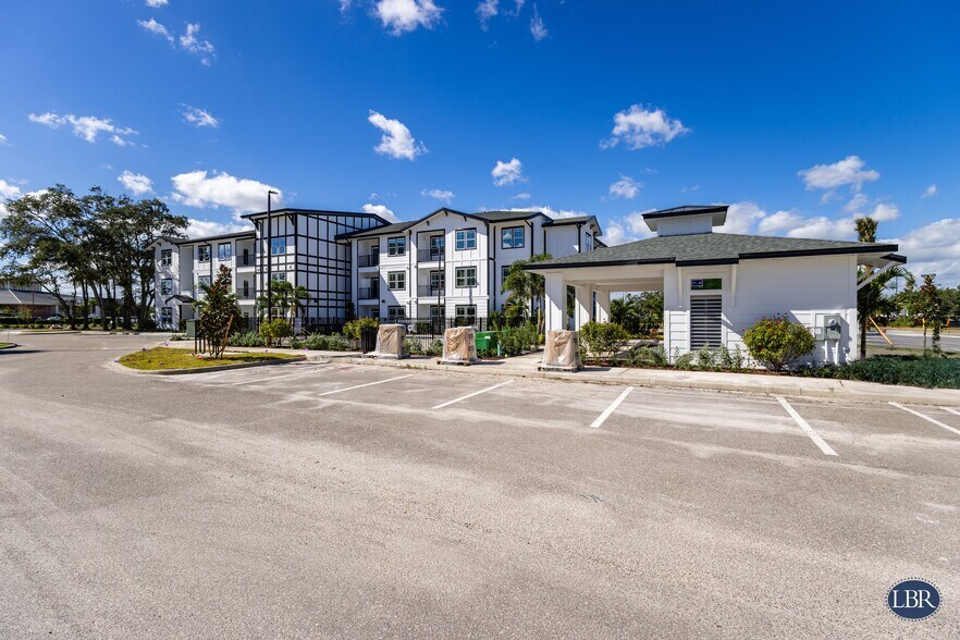 More Photos Of 1415 Sportsman Ln NE, Palm Bay Apartments For Lease