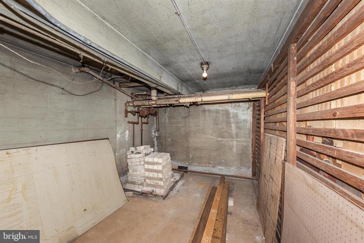 More Photos Of 1873 N Gay St, Baltimore Storefront Retail Office For Lease