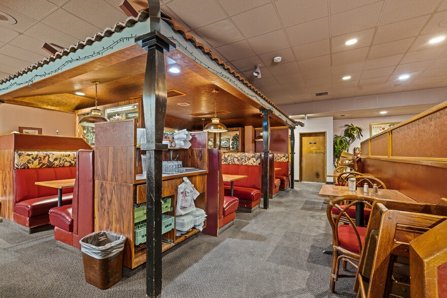 More Photos Of 9 S 1st St, Yakima Restaurant For Sale