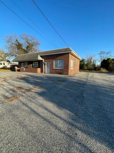More Photos Of 156 NJ-45, Mannington Township Storefront Retail Office For Lease