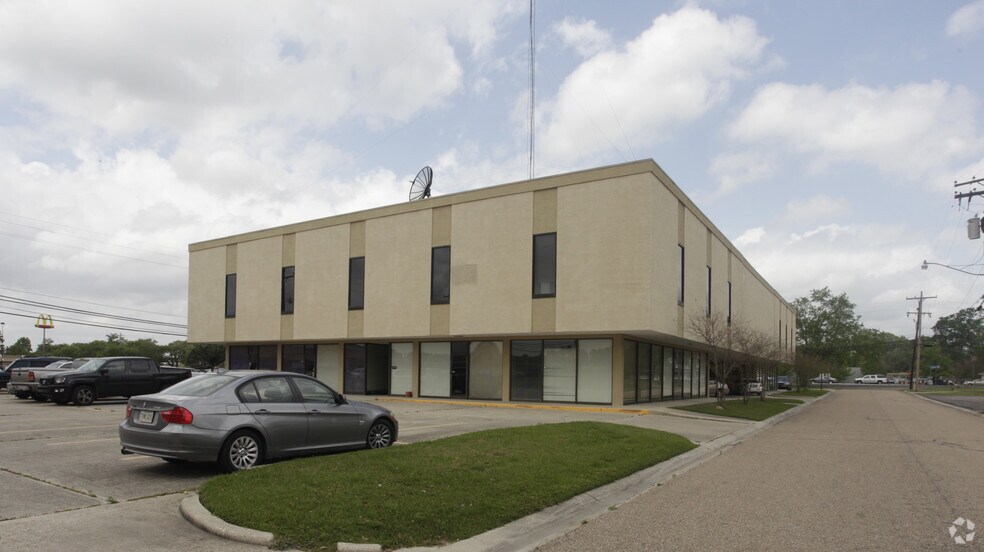 More Photos Of 5500 Florida Blvd, Baton Rouge Office For Lease