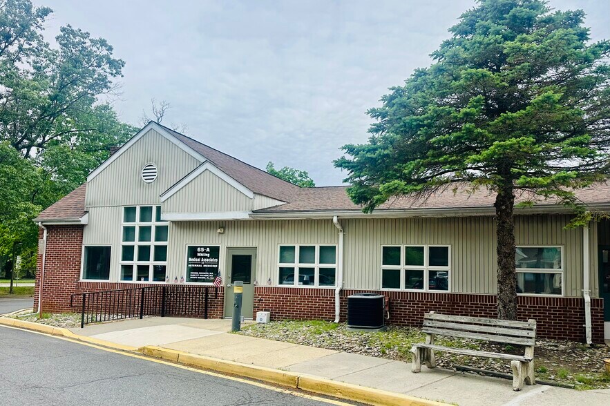 65 Lacey Rd  