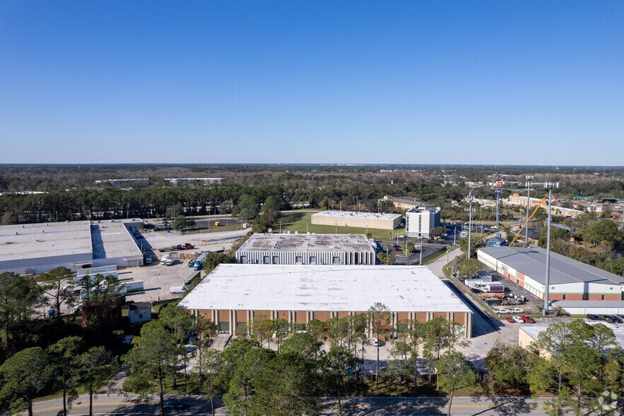 More Photos Of 8286 Western Way Cir, Jacksonville Distribution For Lease