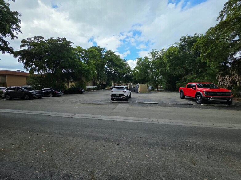 More Photos Of 10235 W Sample Rd, Coral Springs Office For Lease