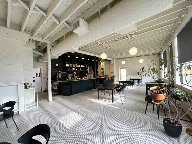 More Photos Of 5528 1st Ave S, Birmingham General Retail For Lease