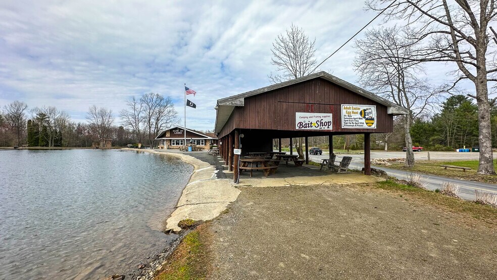 More Photos Of 63 Blue Mountain rd, Schuylkill Haven Trailer Camper Park For Sale