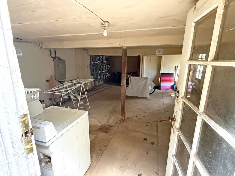 More Photos Of 229 S Westlake Ave, Los Angeles Apartments For Sale