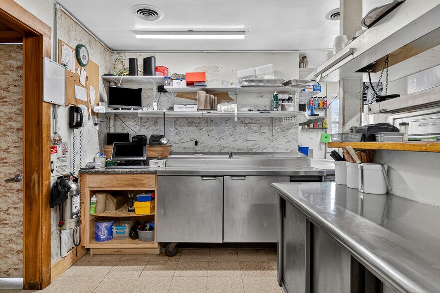 More Photos Of 1281 OH-183, Atwater Restaurant For Sale