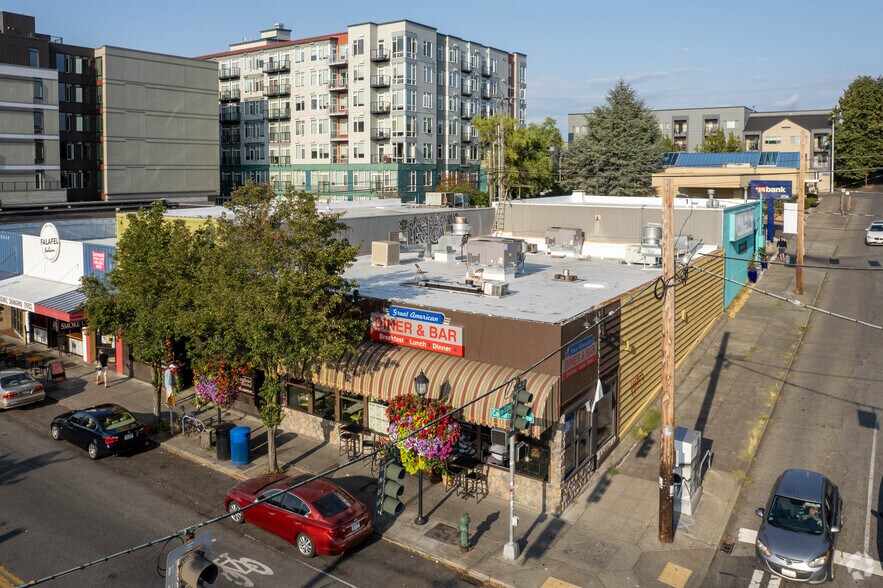 More Photos Of 4752 California Ave SW, Seattle General Retail For Lease