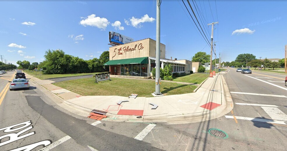 Primary Photo Of 1877 Kenny Rd, Columbus Freestanding For Lease