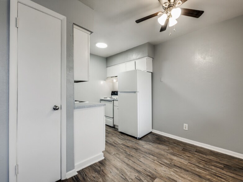 More Photos Of 911 W Wheatland Rd, Dallas Apartments For Sale