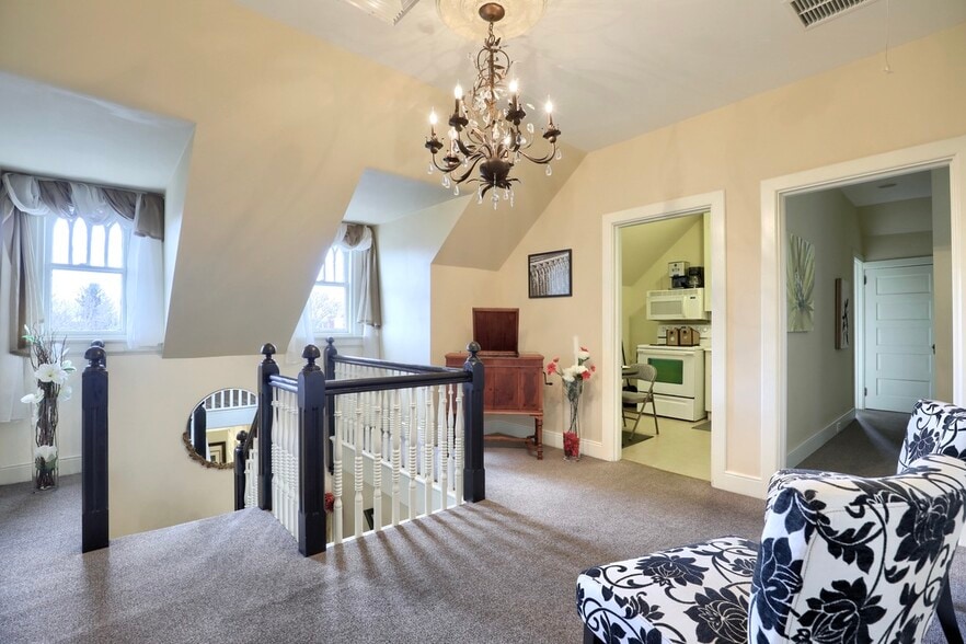 More Photos Of 802 N Duke St, Lancaster Office For Sale