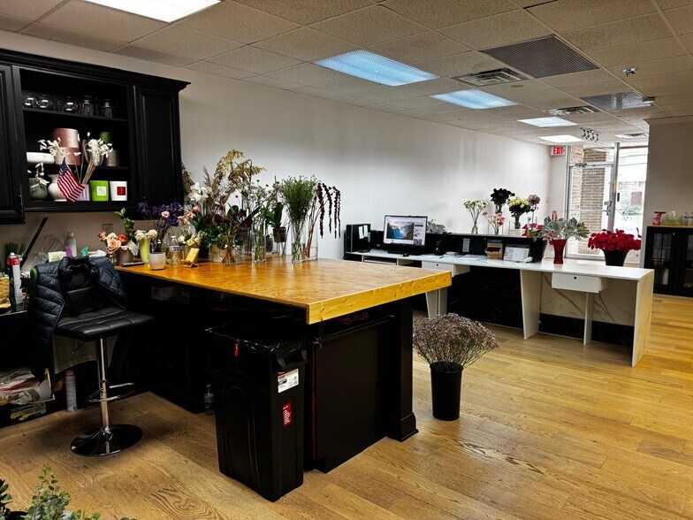 More Photos Of 851-881 Bustleton Pike, Richboro Unknown For Lease