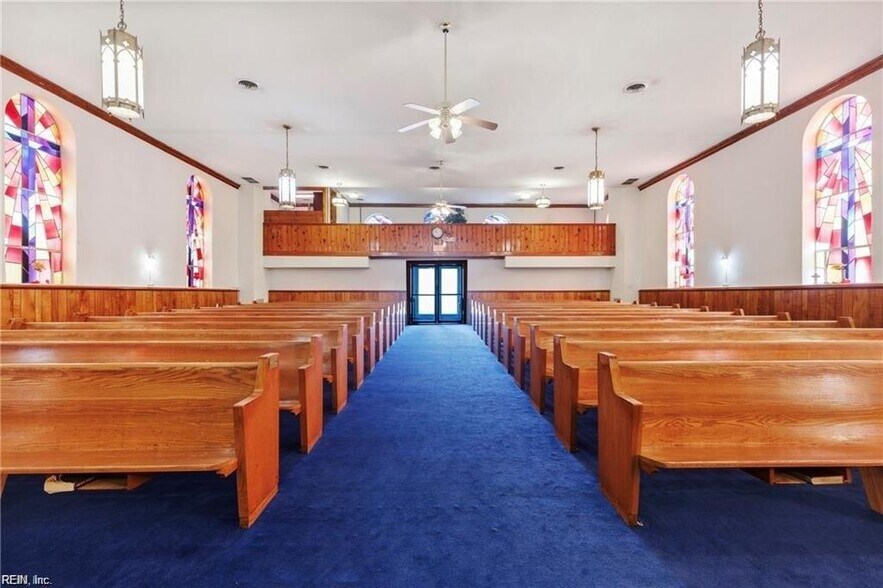More Photos Of 1613 E Washington St, Suffolk Religious Facility For Sale