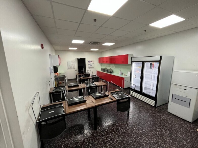 More Photos Of 790 Reeves St, Spartanburg Manufacturing For Sale