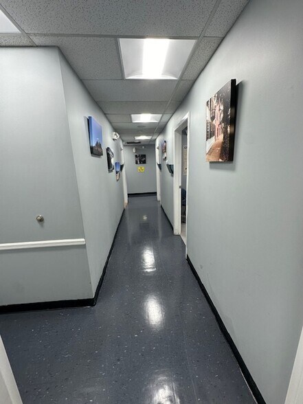 More Photos Of 350 Bloomfield Ave, Bloomfield Office For Sale