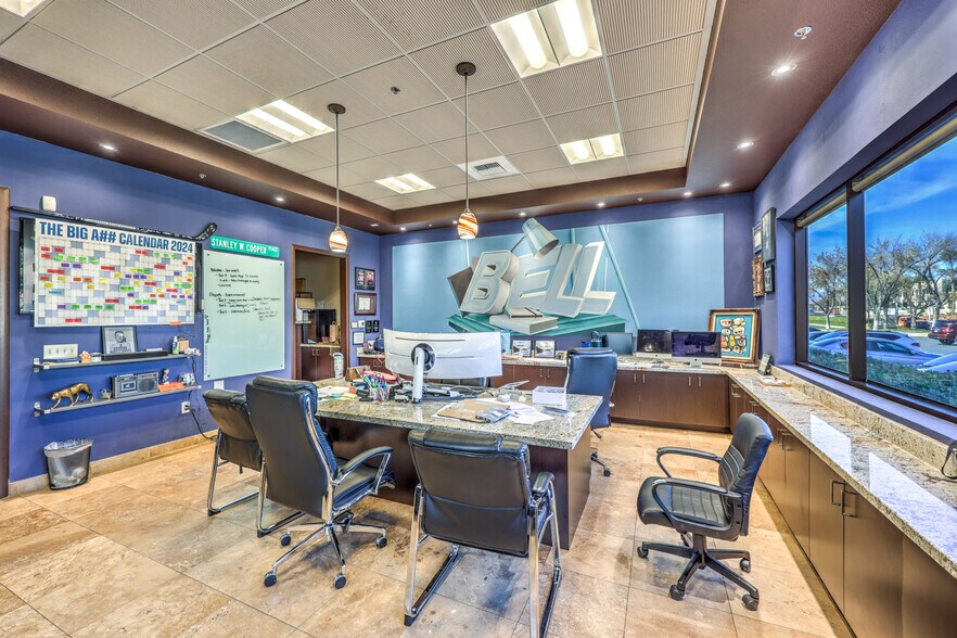 More Photos Of 955 Grier Dr, Las Vegas Light Distribution For Lease