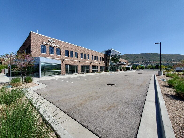 More Photos Of 13867 S Bangerter Pky, Draper Office For Lease