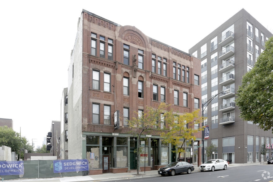 More Photos Of 315-319 W North Ave, Chicago Apartments For Lease