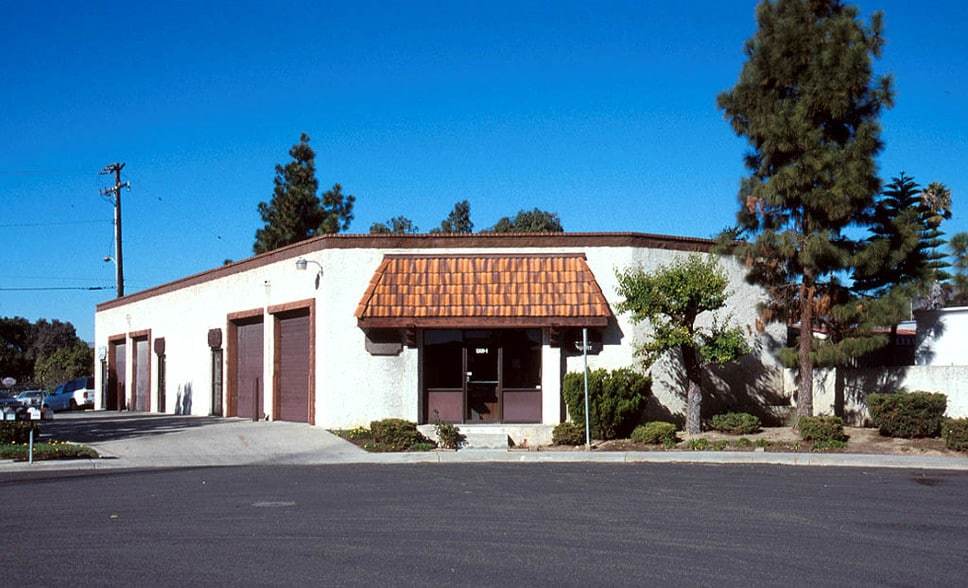 More Photos Of 1301 Tower Sq, Ventura Warehouse For Lease