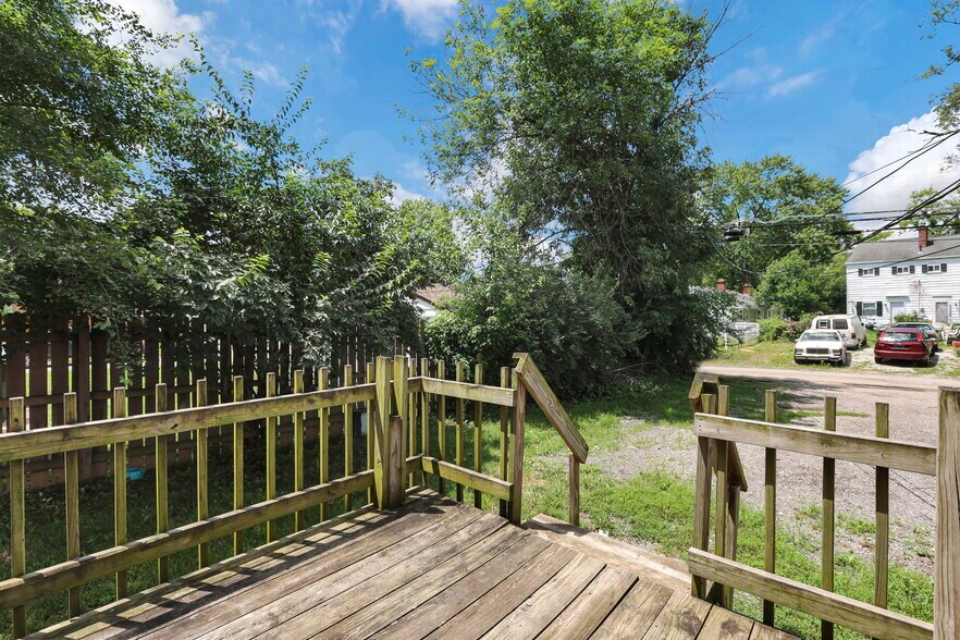 More Photos Of 1079 S James Rd, Columbus Apartments For Sale